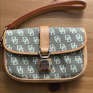 Vintage dooney bourke wristlet
